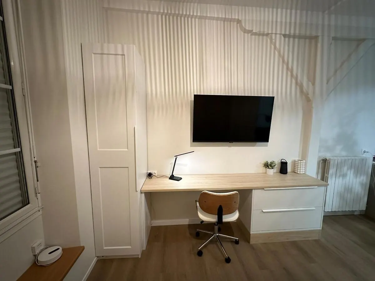 Vannes Centre, Entree Privative