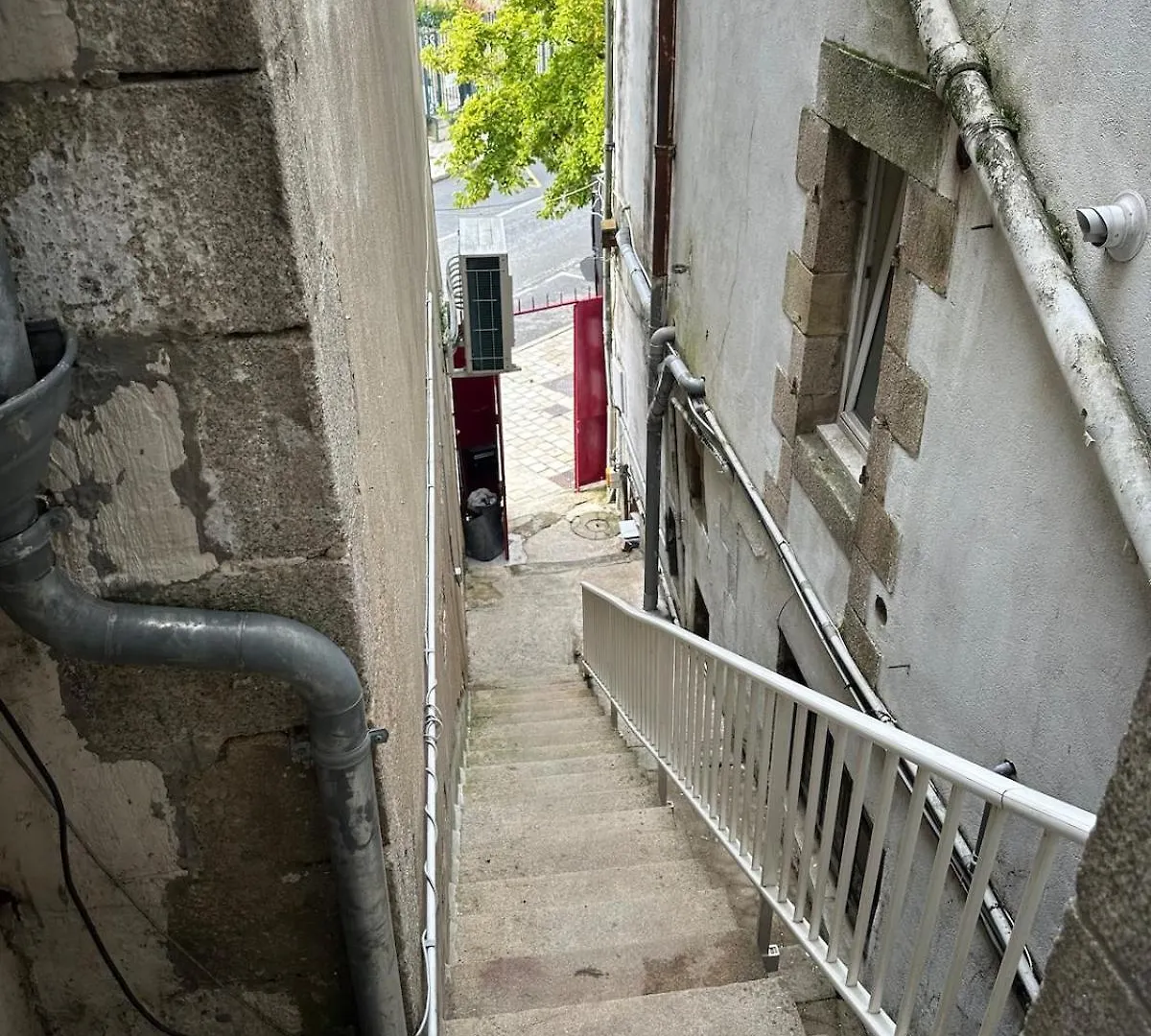 Vannes Centre, Entree Privative
